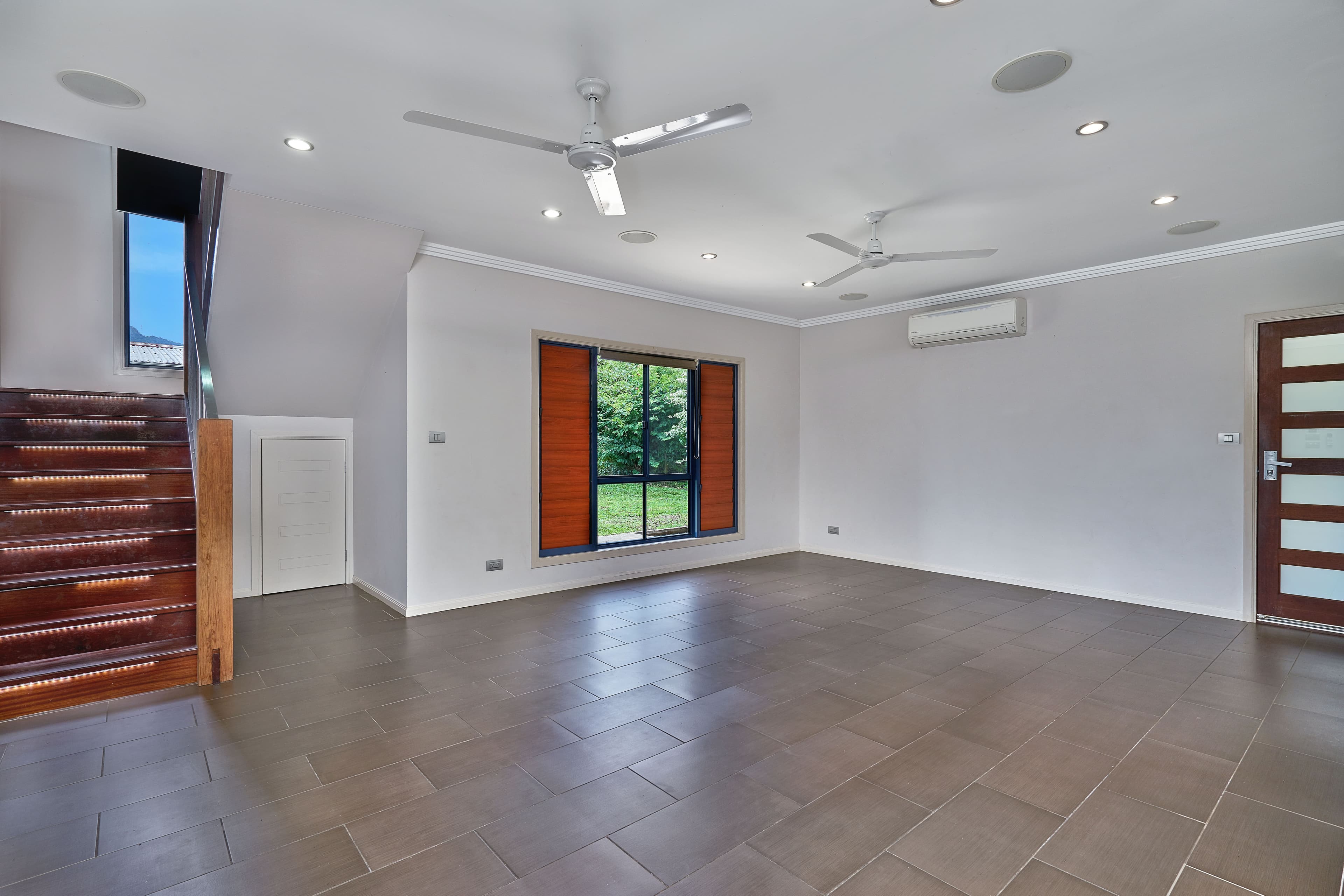 17 Kowinka Street, White Rock QLD 4868, White Rock - Thumbnail 3