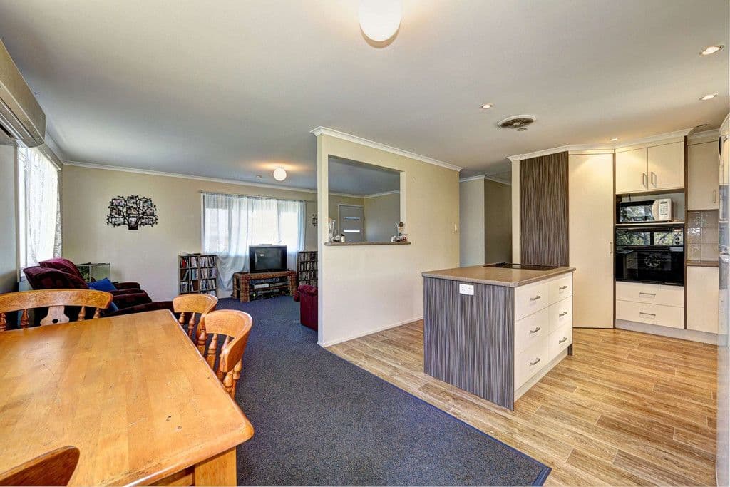 17 Von Deest Street, KENSINGTON QLD 4670, Kensington - Image 1