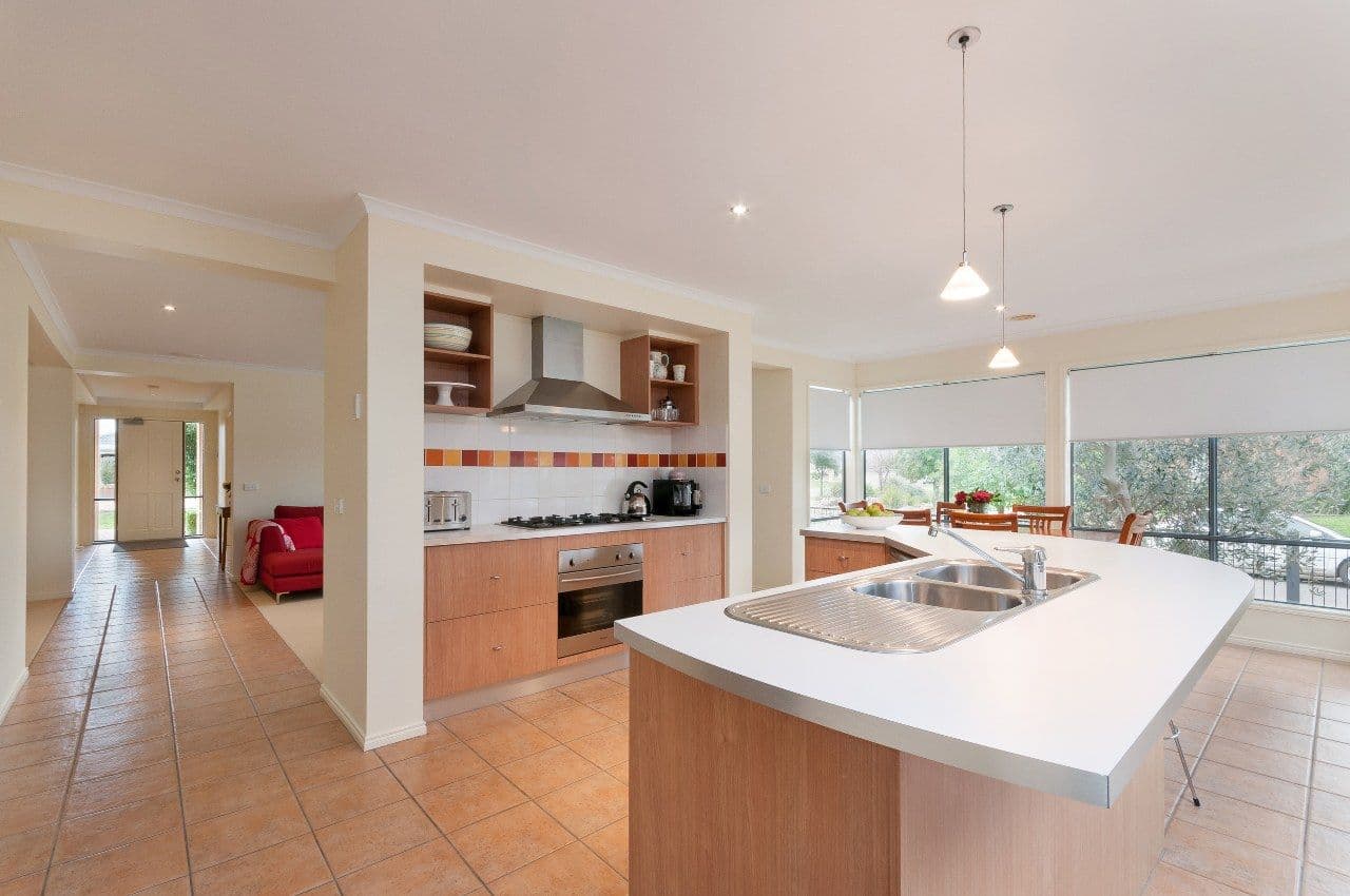 8 Parramatta Walk, CRAIGIEBURN VIC 3064, Craigieburn - Thumbnail 2