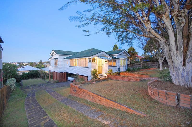 27 Nicholson Street, GREENSLOPES QLD 4120, Greenslopes - Thumbnail 3