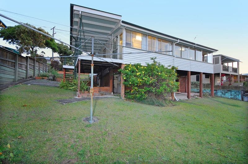 27 Nicholson Street, GREENSLOPES QLD 4120, Greenslopes - Thumbnail 4