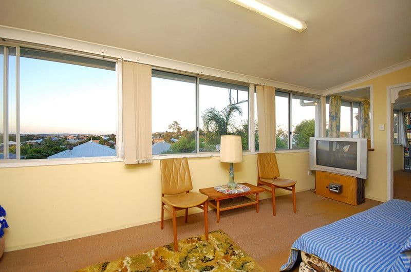 27 Nicholson Street, GREENSLOPES QLD 4120, Greenslopes - Thumbnail 7