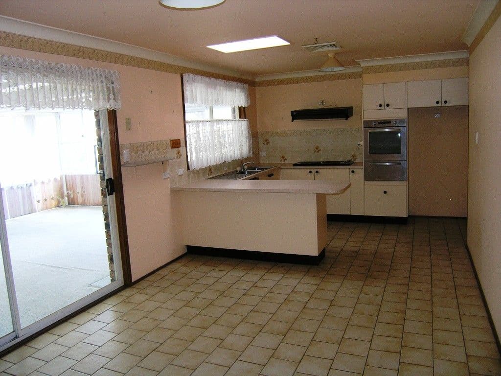 23 Waratah Avenue, WOY WOY NSW 2256, Woy Woy - Thumbnail 2