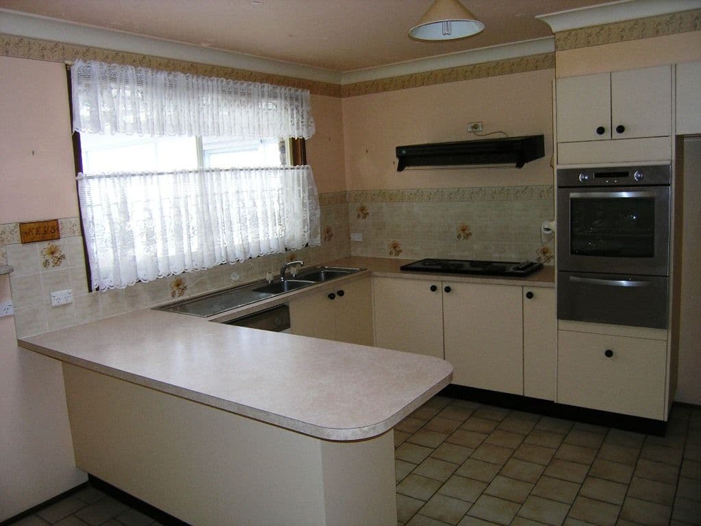 23 Waratah Avenue, WOY WOY NSW 2256, Woy Woy - Thumbnail 3