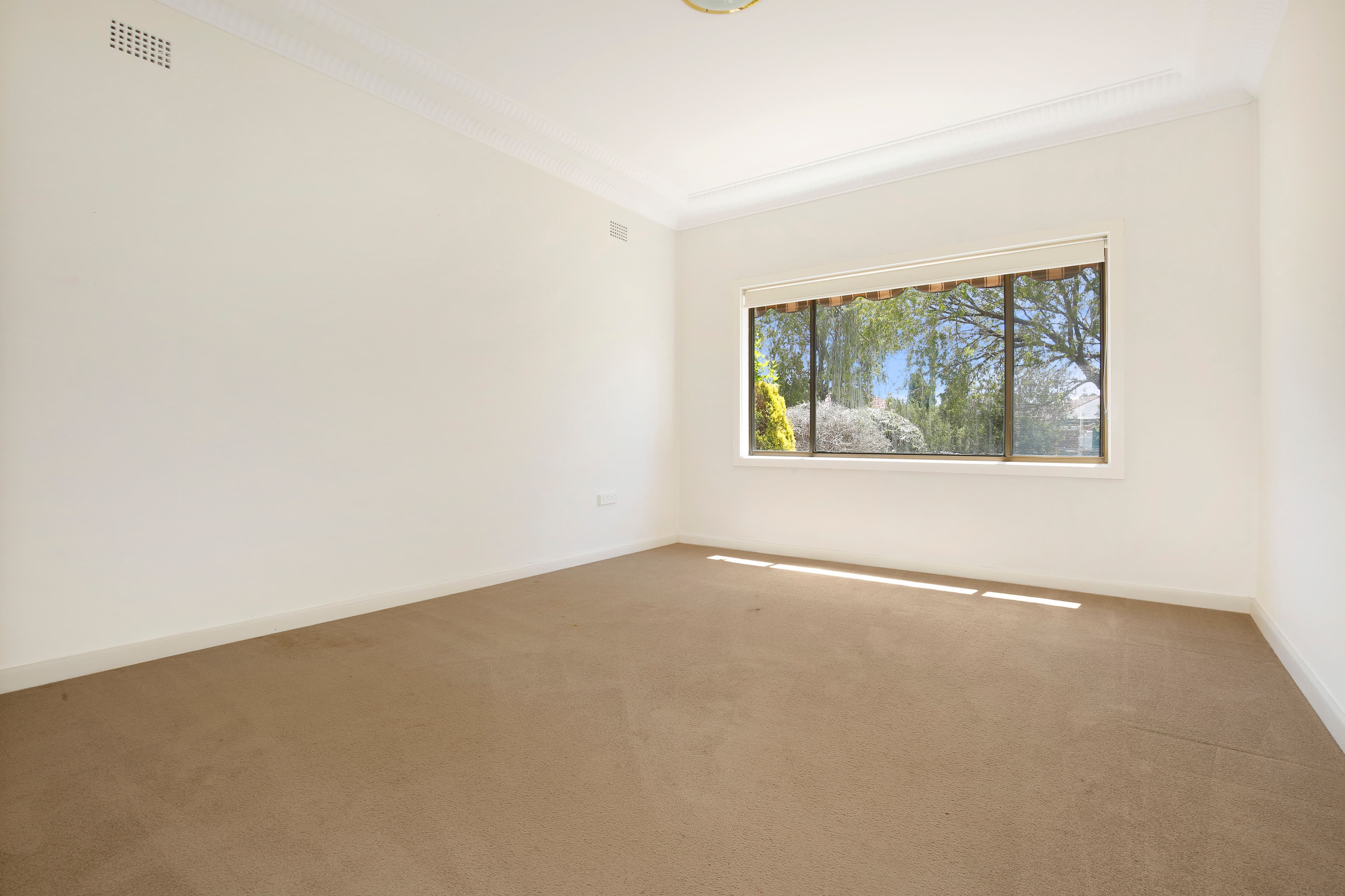 11 Guest Avenue, Fairy Meadow - Thumbnail 6
