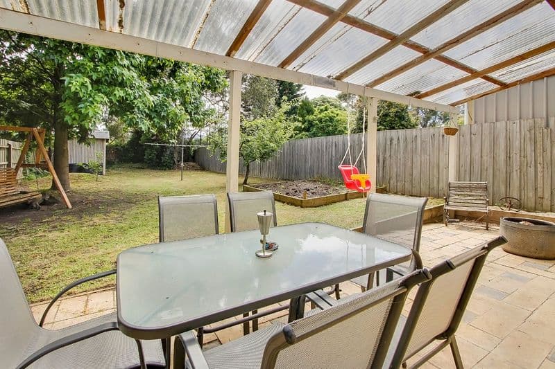 21 McDonald Crescent, BORONIA VIC 3155, Boronia - Thumbnail 2
