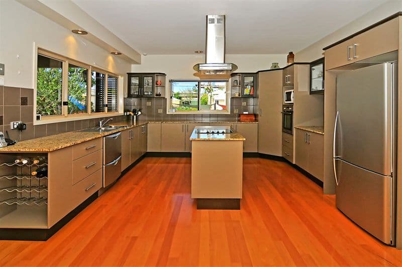 73 Allardyce Street, GRACEVILLE QLD 4075, Graceville - Thumbnail 2