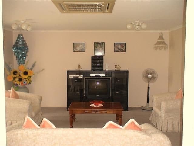 41 O'Malley Street, GLADSTONE QLD 4680, West Gladstone - Thumbnail 2