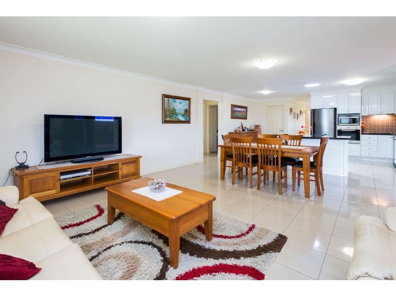 135 Morialta Street, Mansfield QLD 4122, Mansfield - Thumbnail 4