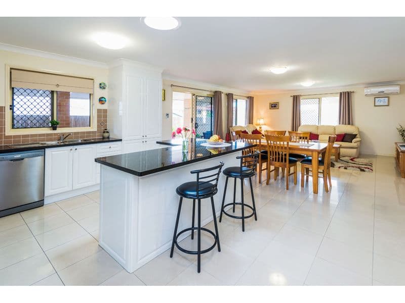 135 Morialta Street, Mansfield QLD 4122, Mansfield - Thumbnail 5