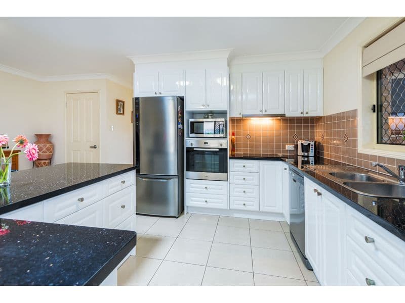 135 Morialta Street, Mansfield QLD 4122, Mansfield - Thumbnail 7