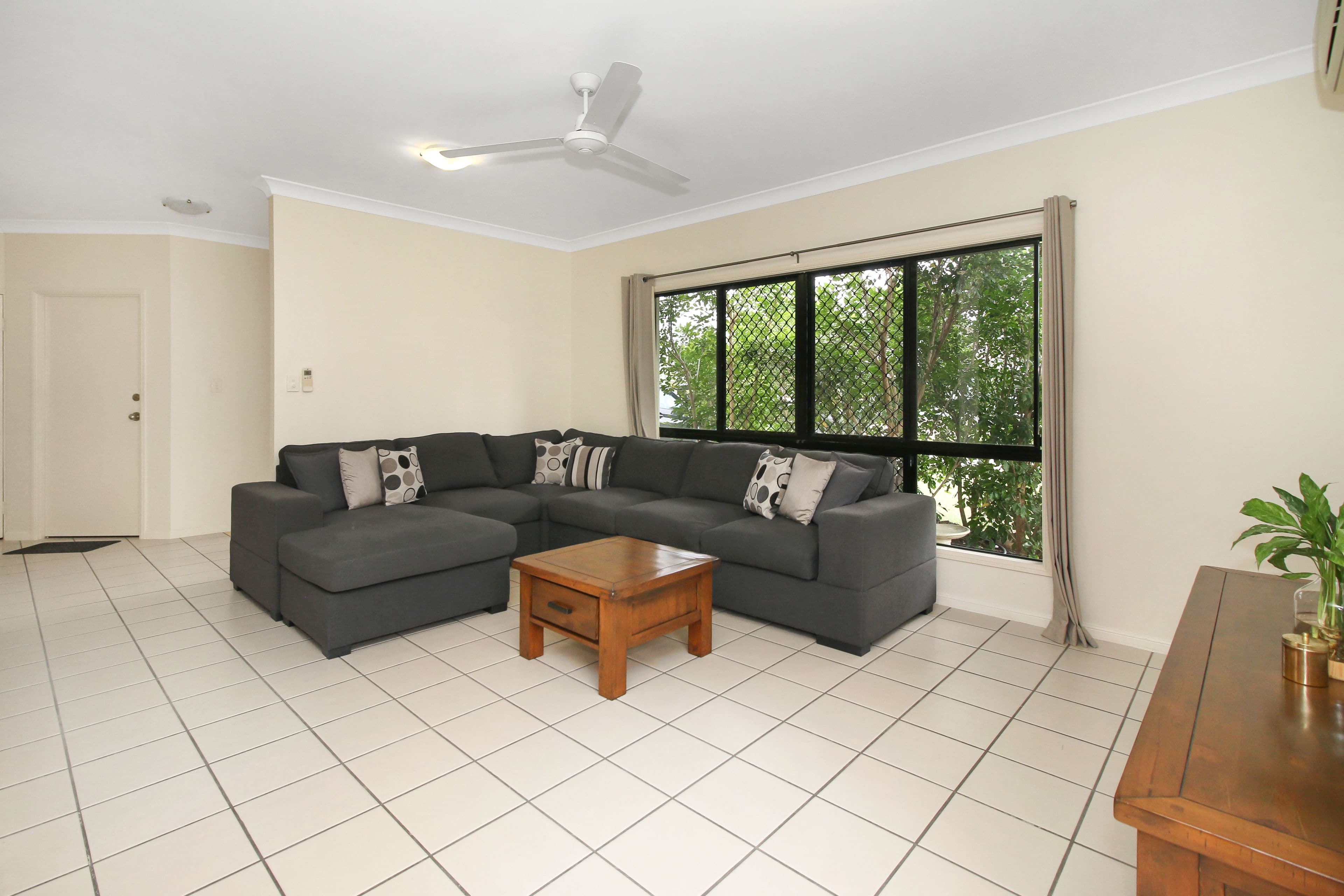 8 Constable Court, Kirwan QLD 4817, Kirwan - Thumbnail 2