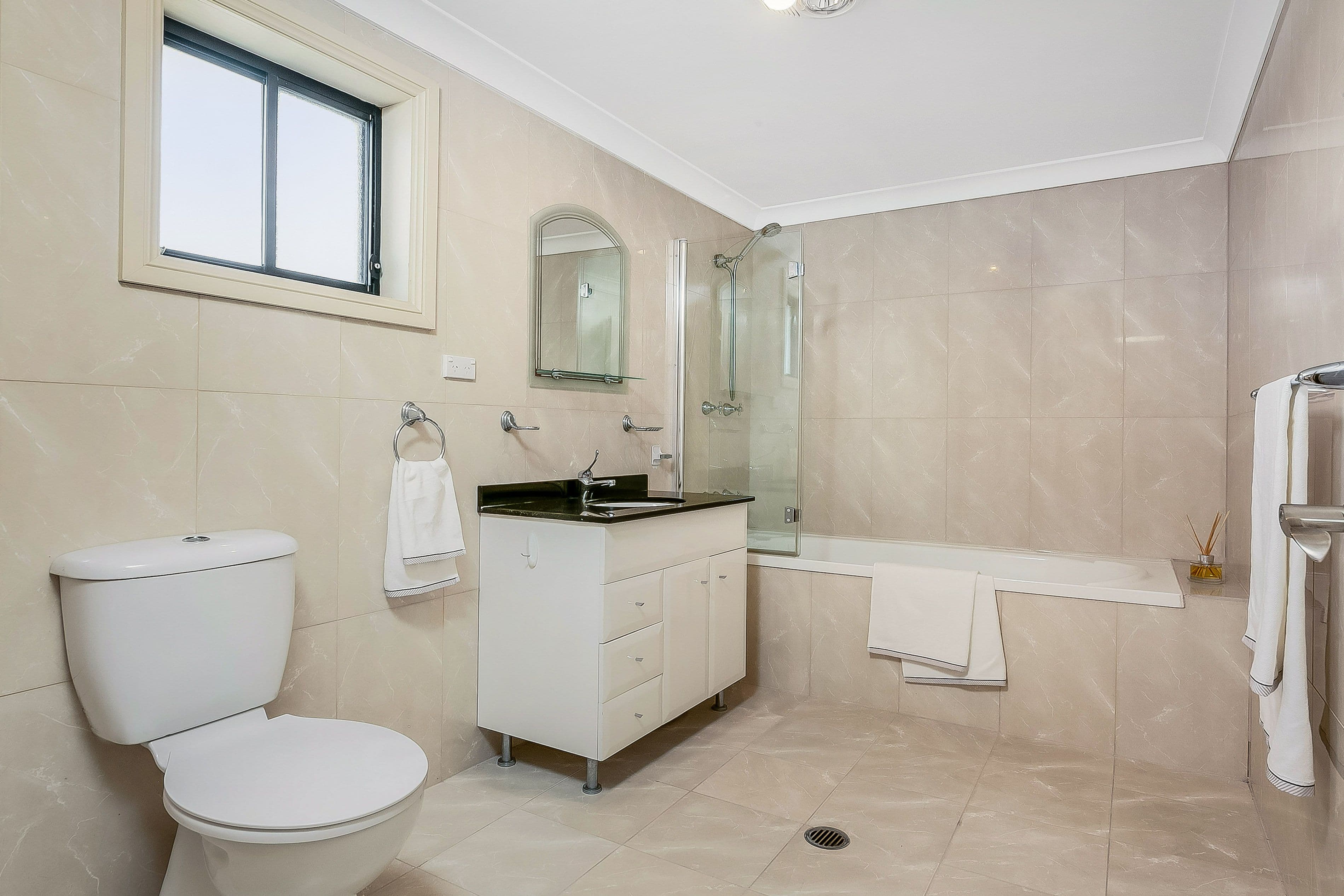 33 Hardy Avenue, Riverwood NSW 2210, Riverwood - Thumbnail 7