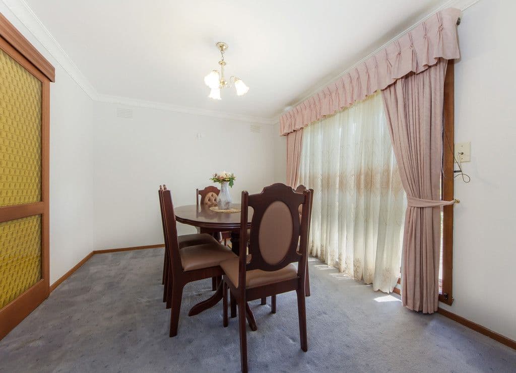 15 Swansea Parade, St Albans VIC 3021, St Albans - Thumbnail 4