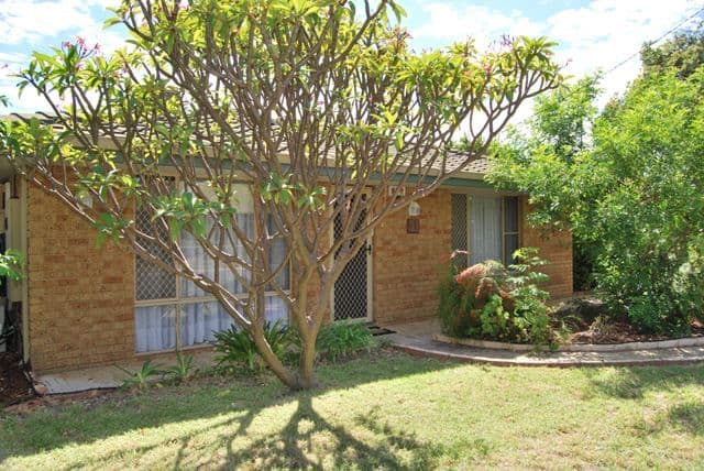 31 Guinivere Way, CAMILLO WA 6111, Camillo - Image 1