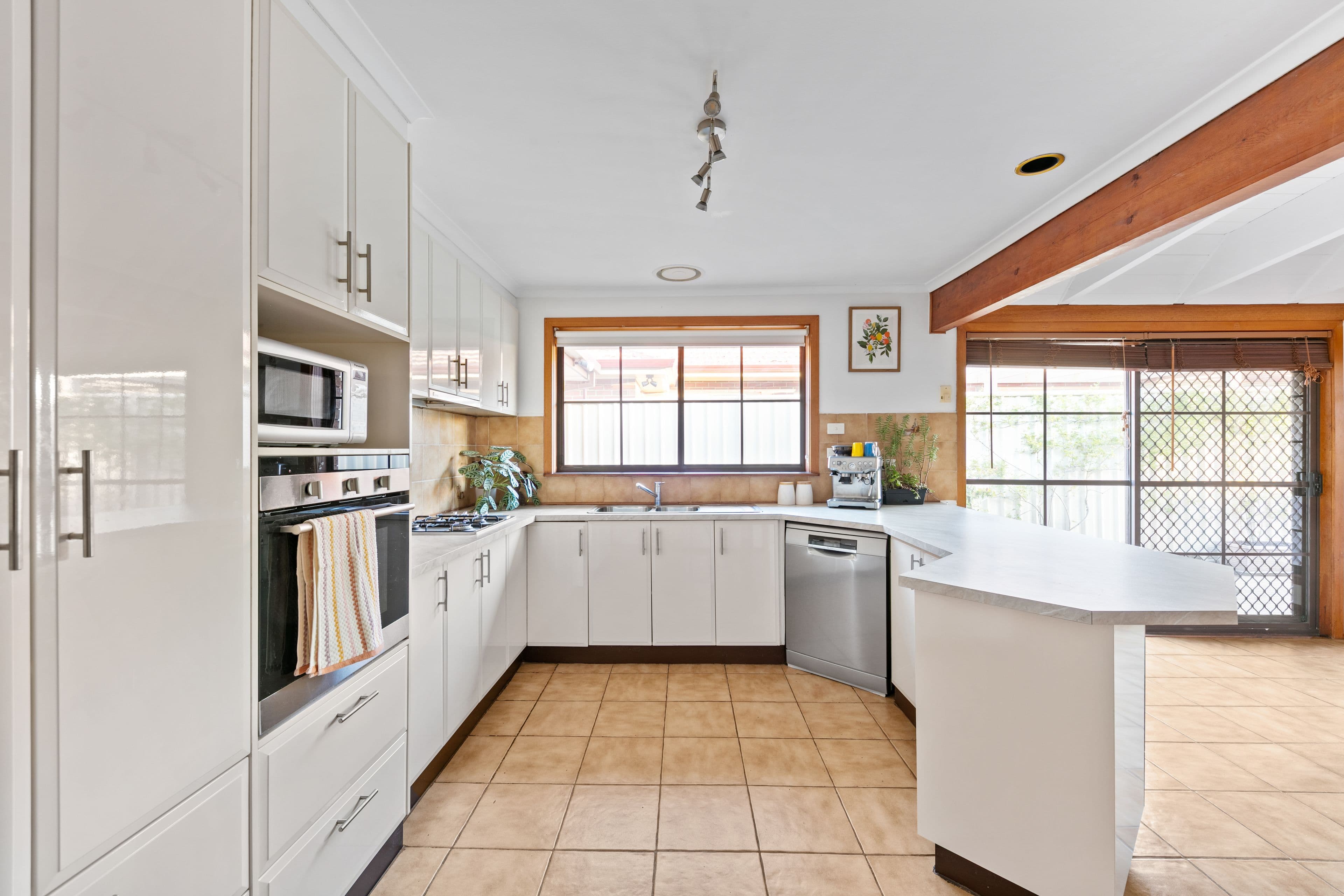 14 Emery Court, Altona VIC 3018, Altona - Thumbnail 6