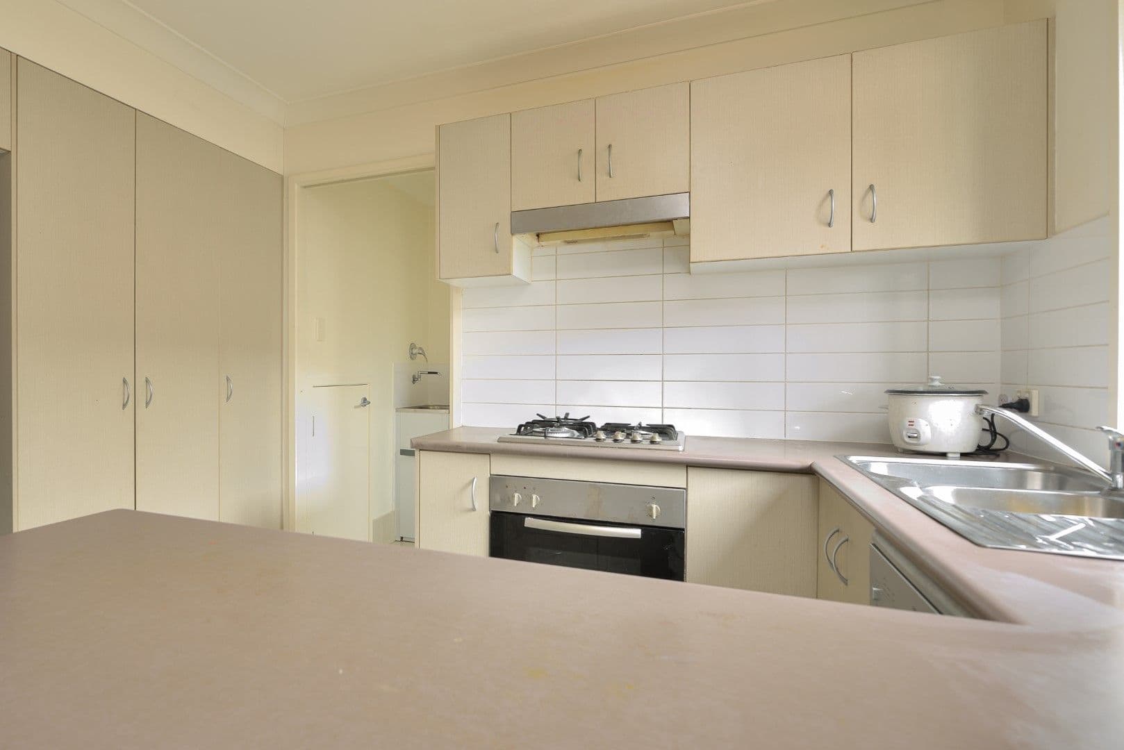 21 Roberts Street, South Gladstone QLD 4680, South Gladstone - Thumbnail 4