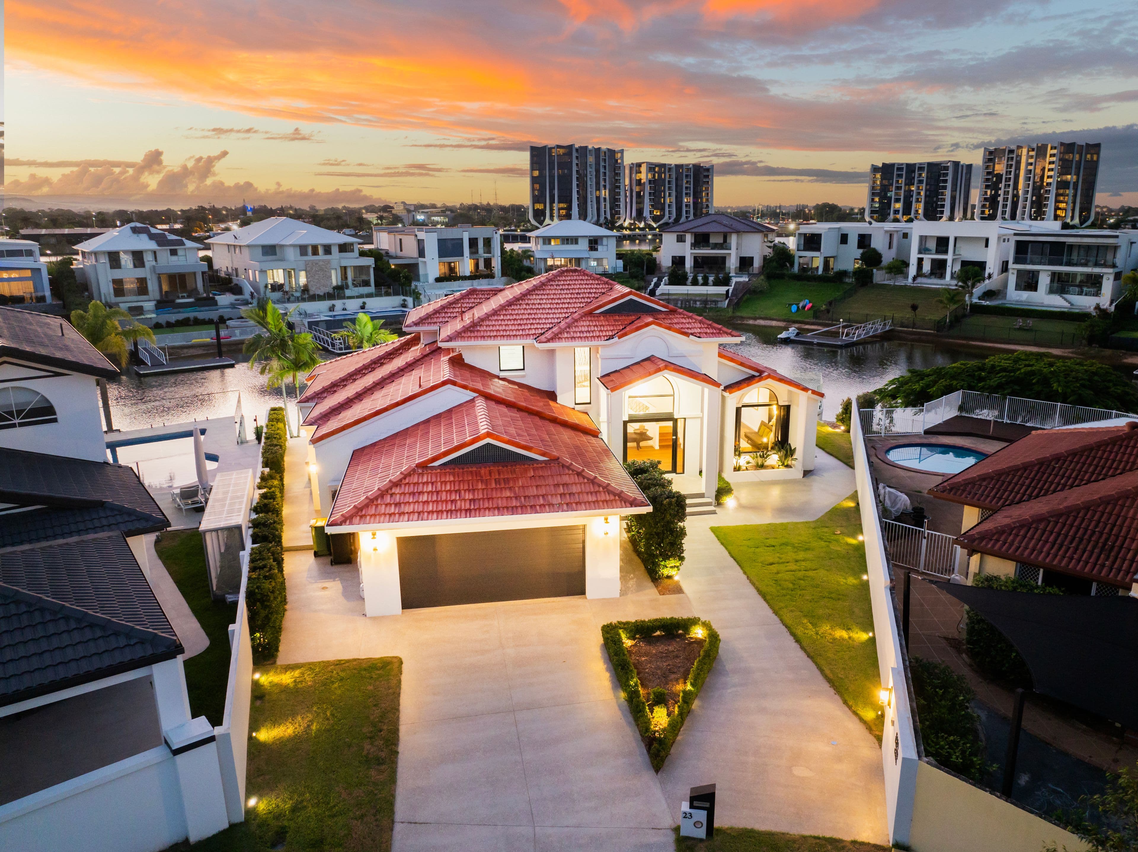 23 Cessnock Close, Mermaid Waters QLD 4218, Mermaid Waters - Thumbnail 3