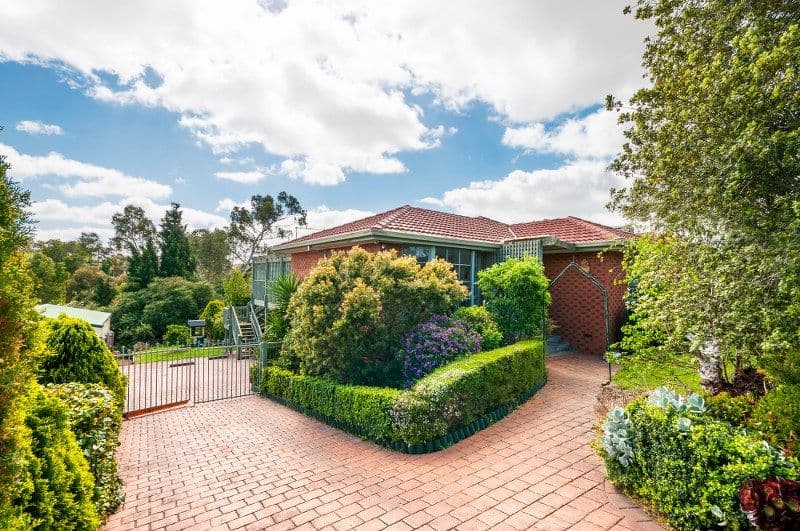 24 Axminster Drive, CRAIGIEBURN VIC 3064, Craigieburn - Thumbnail 6