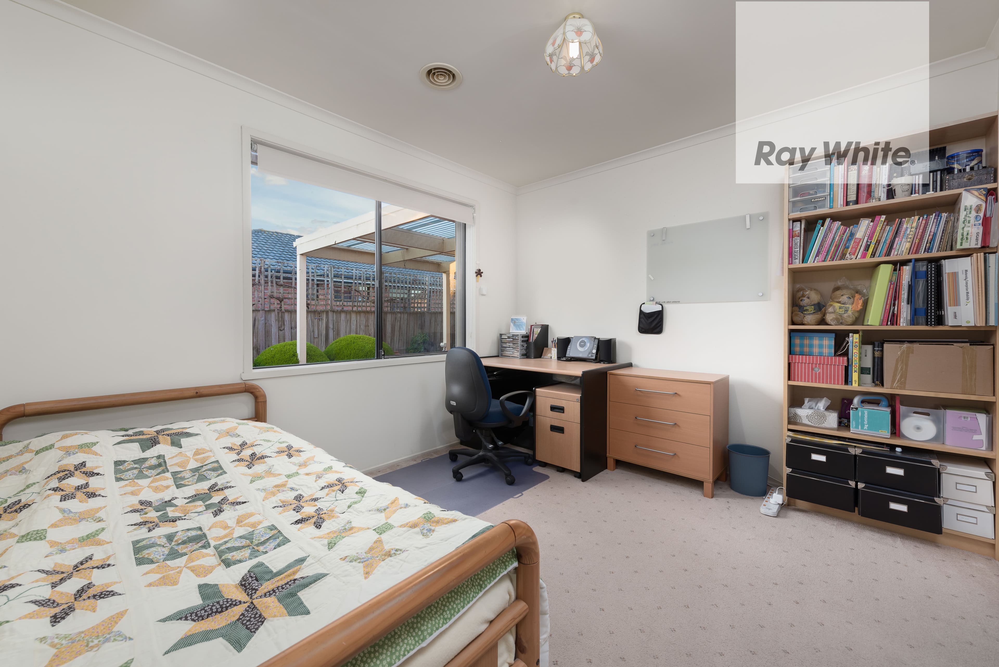 13 Nutwood Street, Reservoir VIC 3073, Reservoir - Thumbnail 8