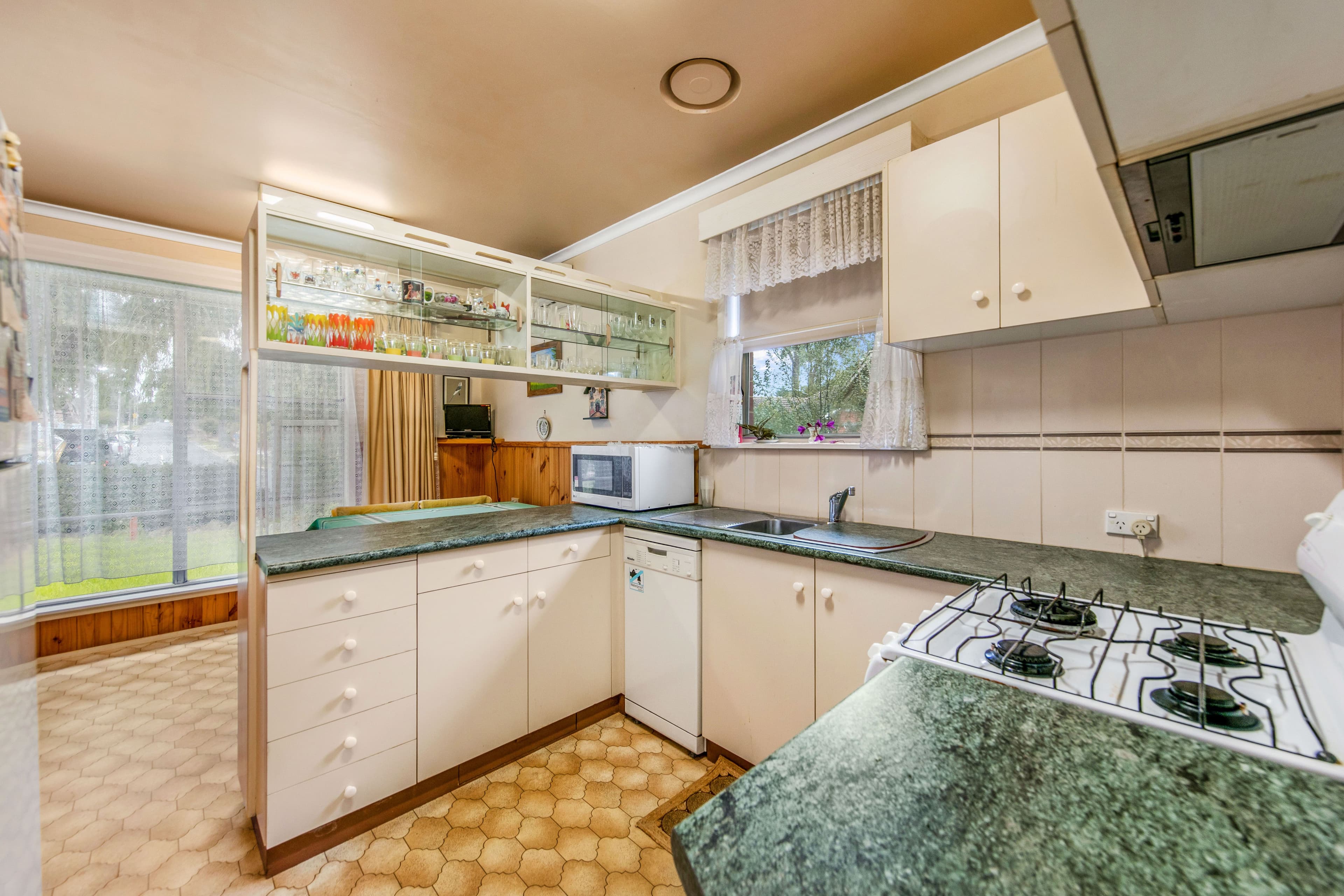 71 Armata Crescent, Frankston North VIC 3200, Frankston North - Thumbnail 3