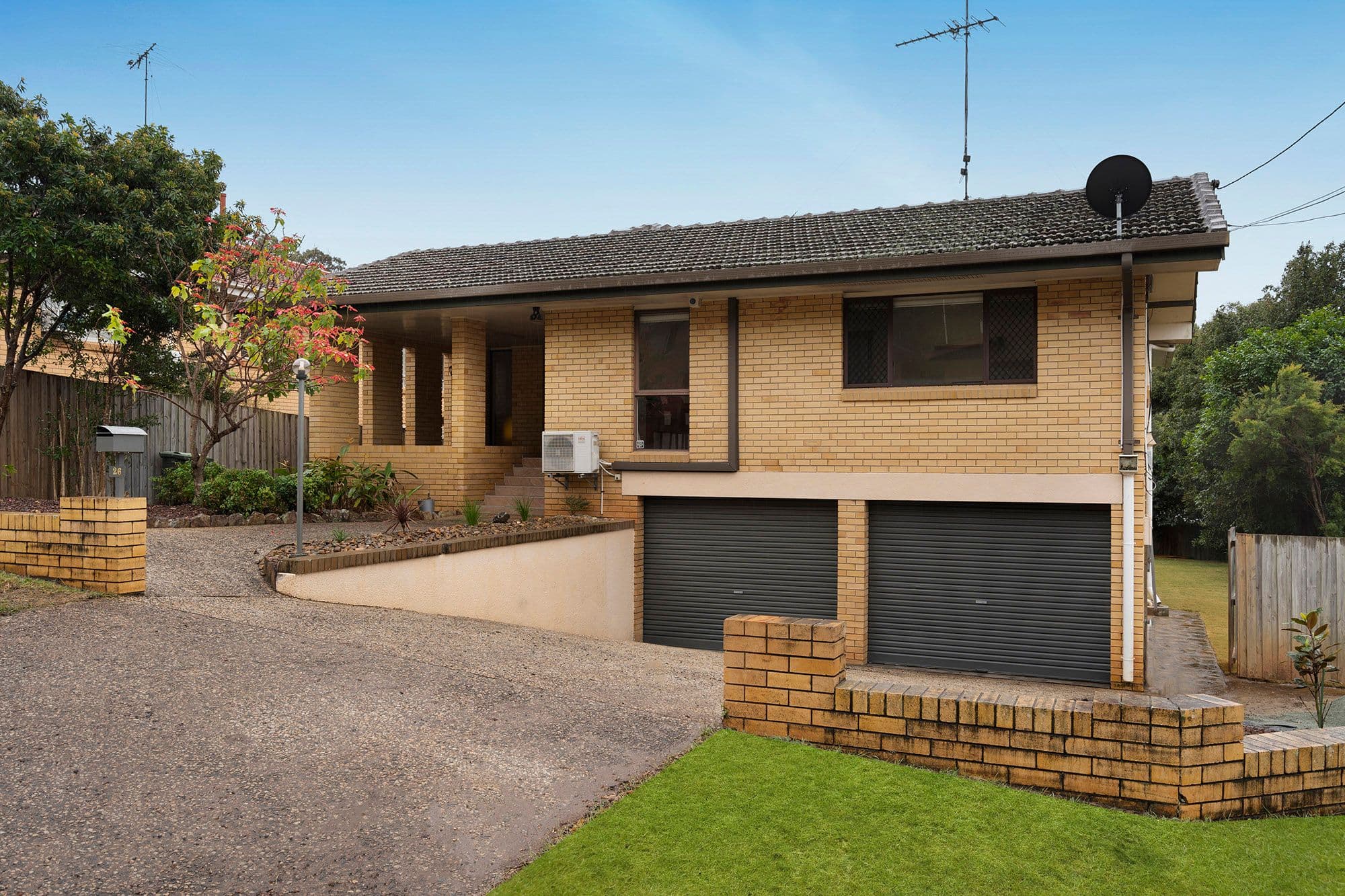 26 Santley Street, Mount Gravatt QLD 4122, Mount Gravatt - Thumbnail 2
