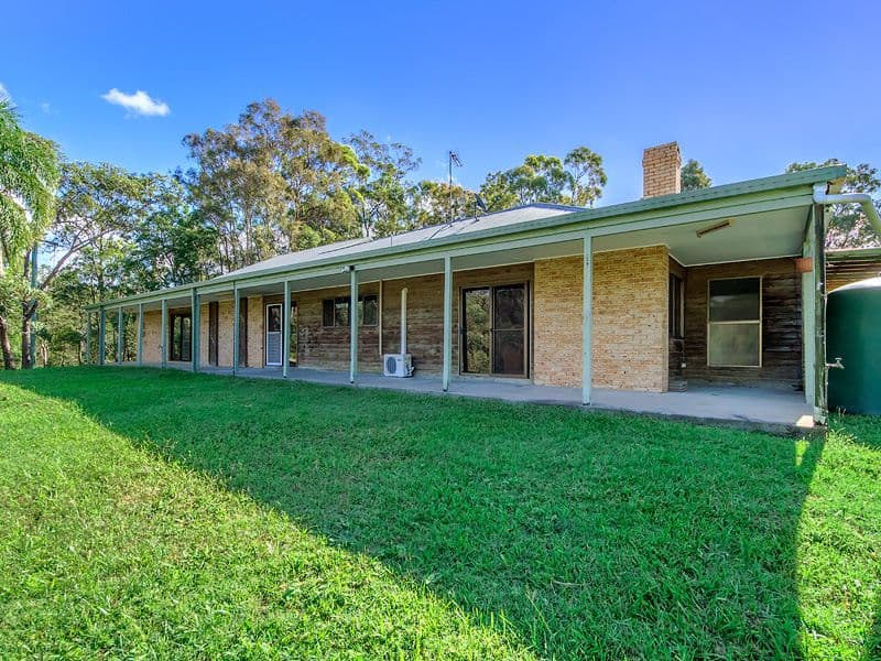19 Narrabri Court, Gaven QLD 4211, Gaven - Thumbnail 2