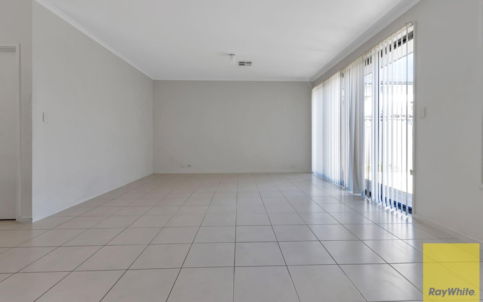 37 Tulloch Drive, St Clair SA 5011, St Clair - Thumbnail 5