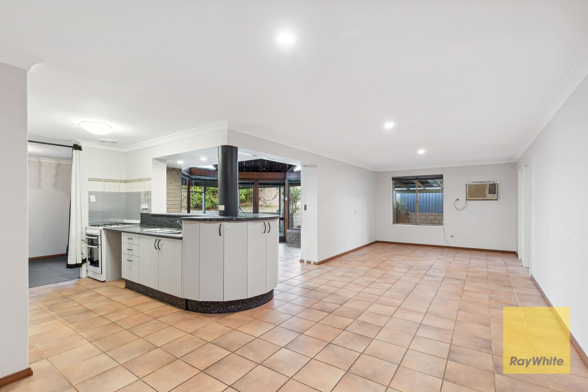 40 Woodward Circle, Marangaroo WA 6064, Marangaroo - Thumbnail 6
