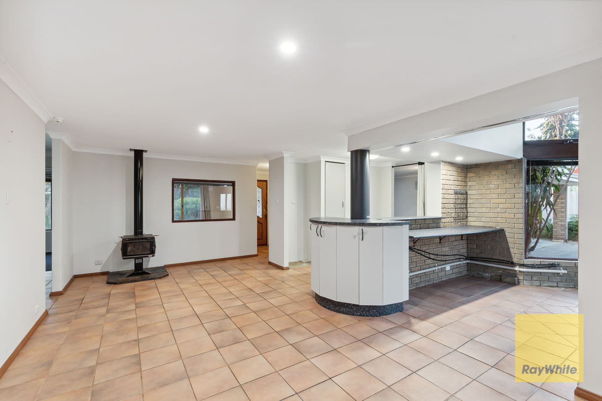 40 Woodward Circle, Marangaroo WA 6064, Marangaroo - Thumbnail 8