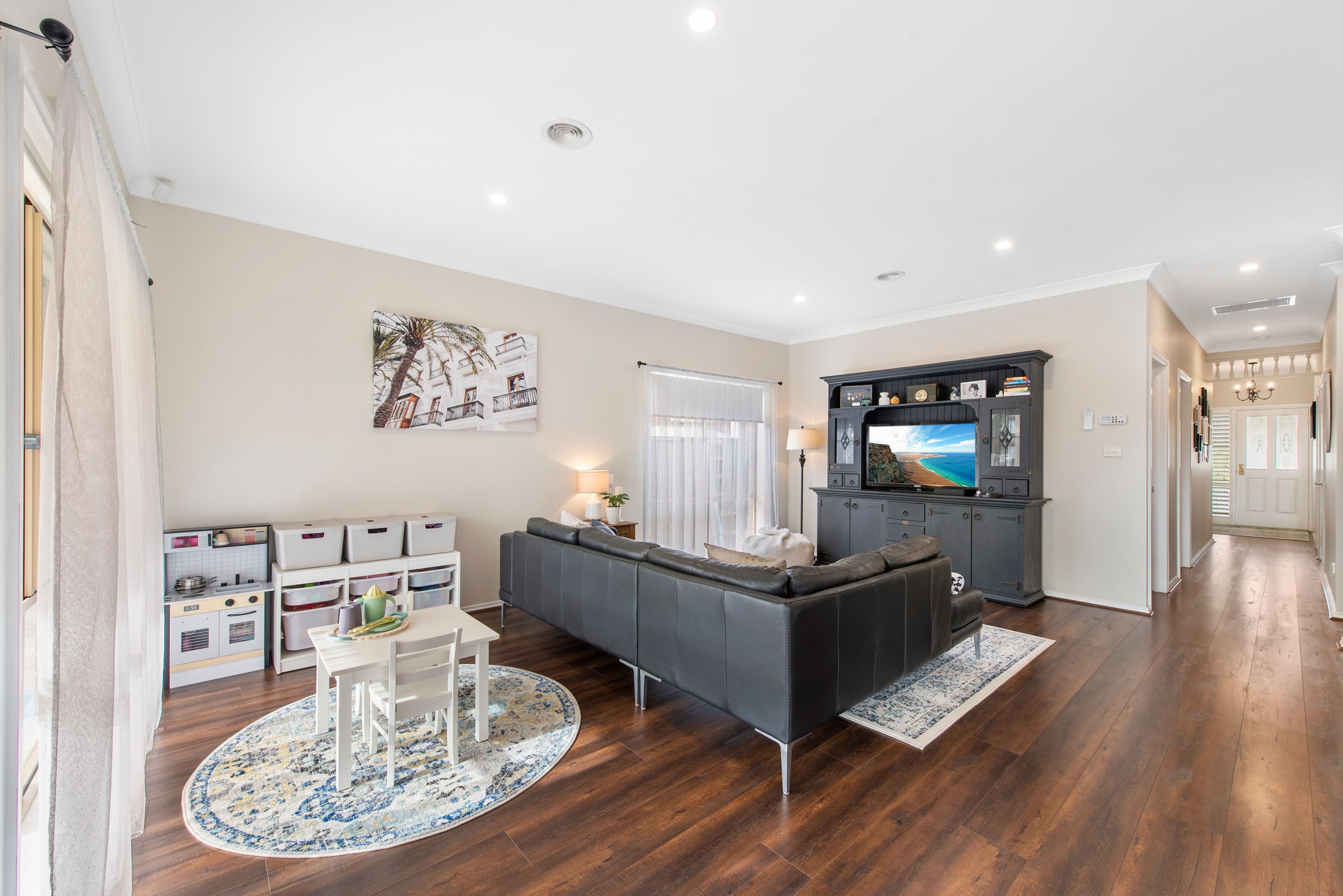 26 Tamborine Way, Caroline Springs VIC 3023, Caroline Springs - Thumbnail 2
