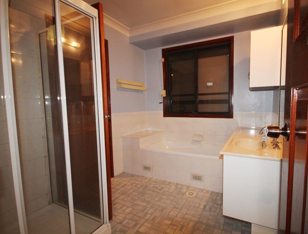 32 Keppel Circuit, Hinchinbrook NSW 2168, Hinchinbrook - Thumbnail 3