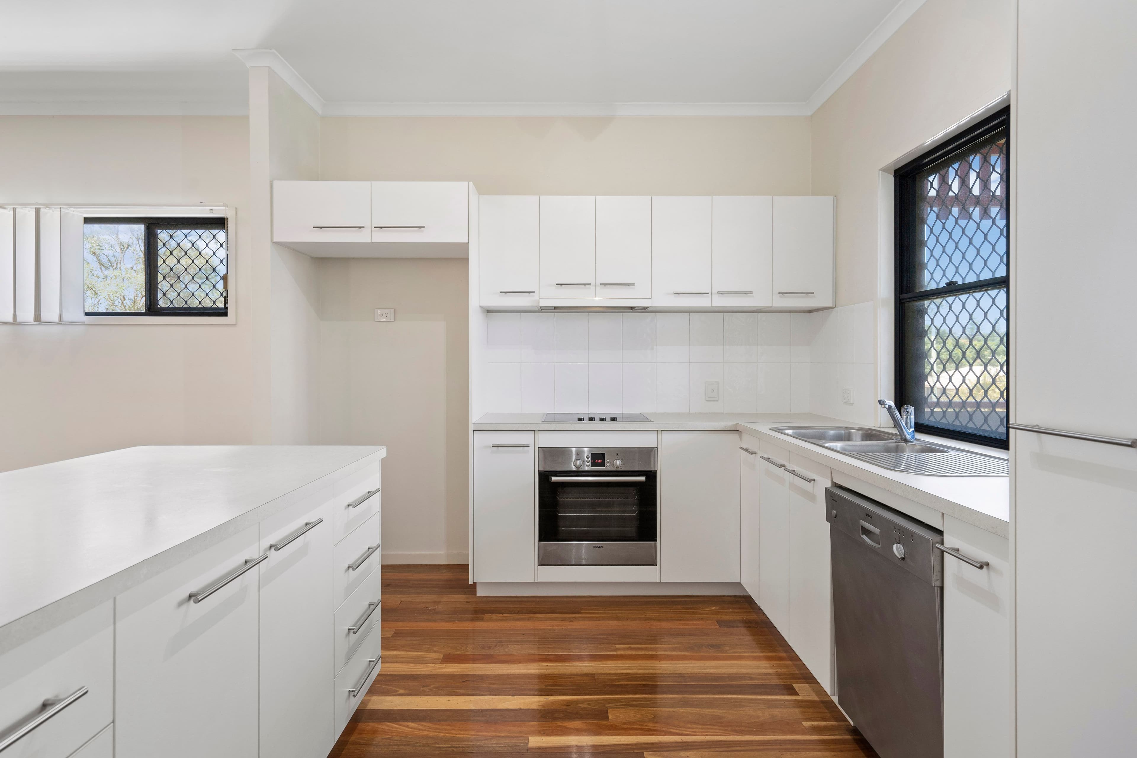 44 Wanda Road, Upper Mount Gravatt QLD 4122, Upper Mount Gravatt - Thumbnail 2