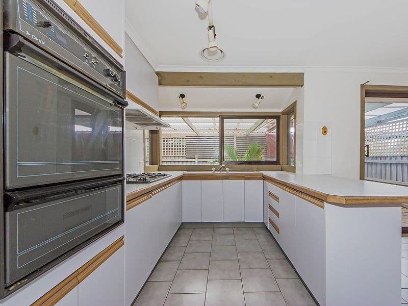 21 ILUKA Drive, Werribee VIC 3030, Werribee - Thumbnail 7