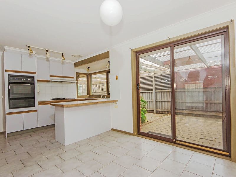 21 ILUKA Drive, Werribee VIC 3030, Werribee - Thumbnail 8