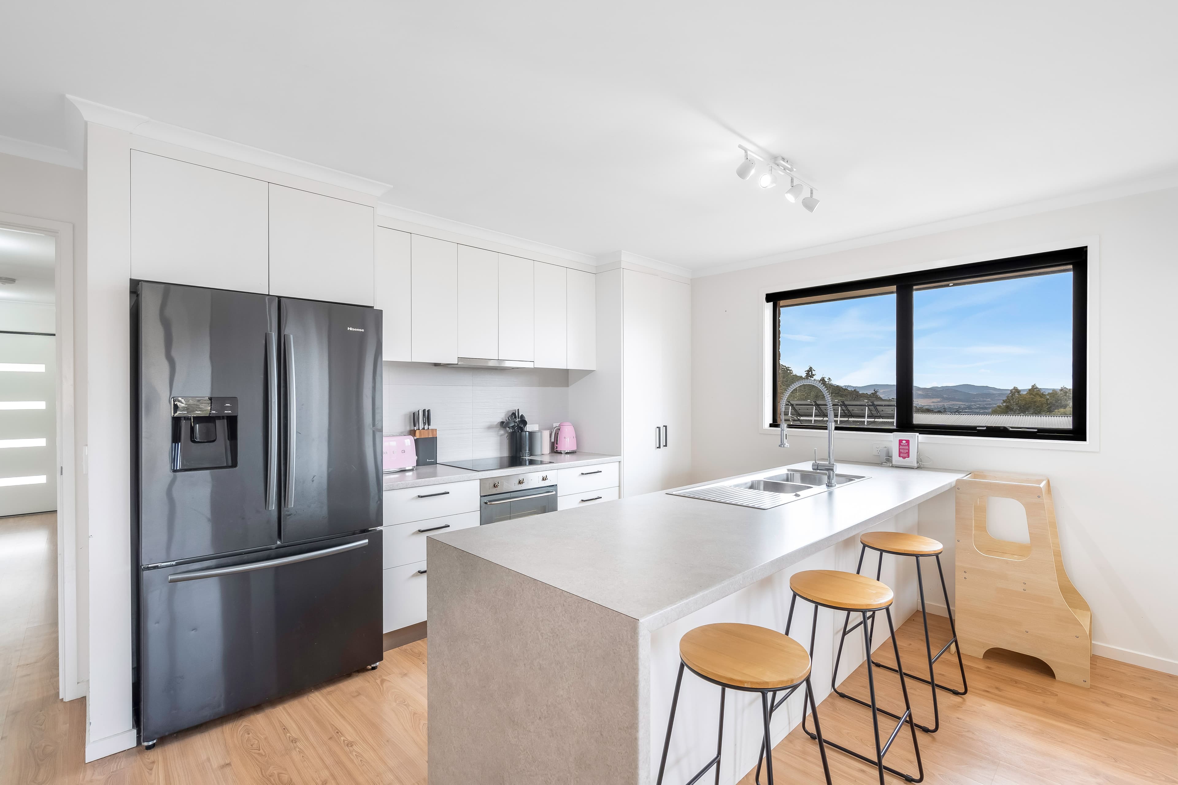 27 Wallcrest Road, Berriedale TAS 7011, Berriedale - Thumbnail 6