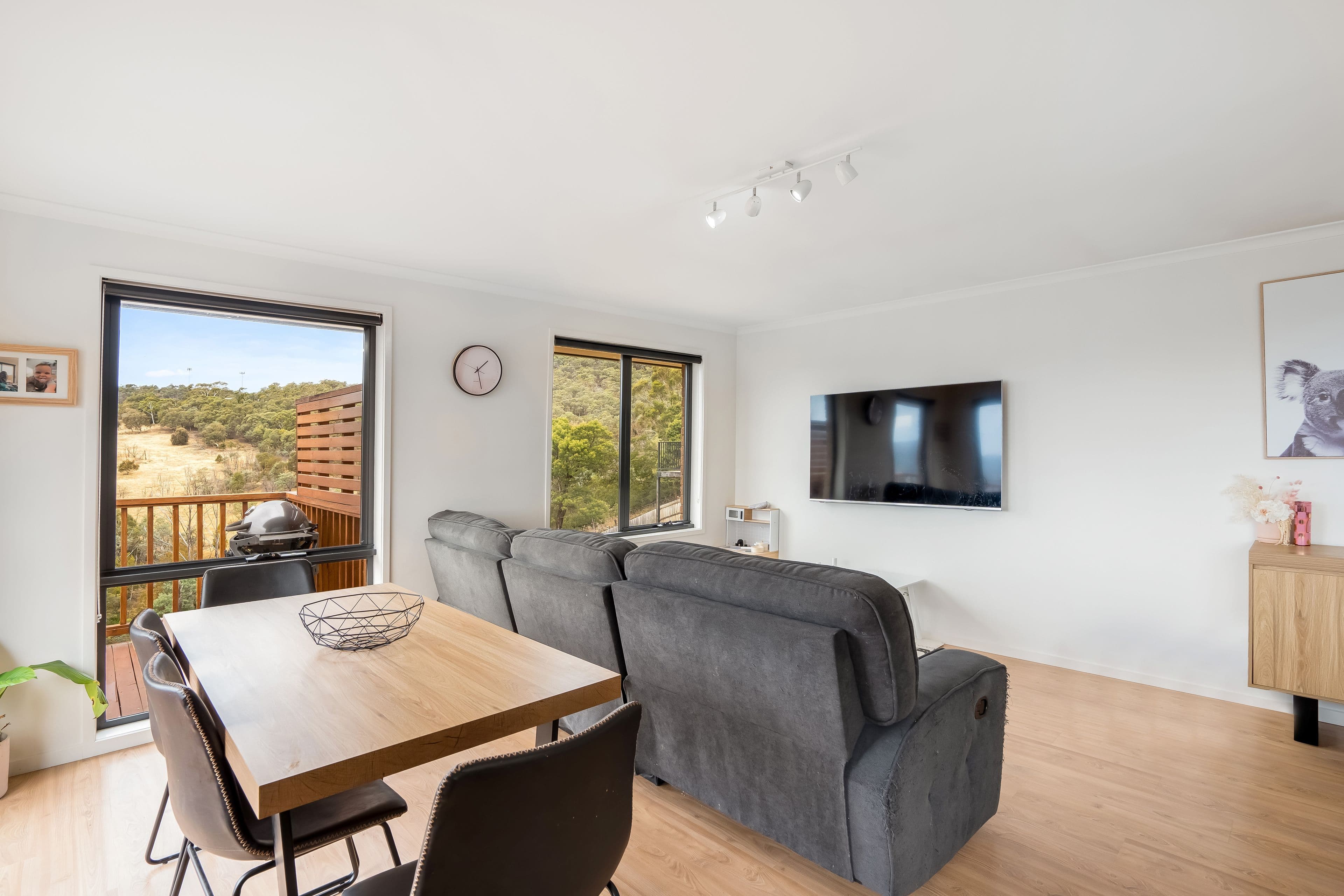 27 Wallcrest Road, Berriedale TAS 7011, Berriedale - Thumbnail 8