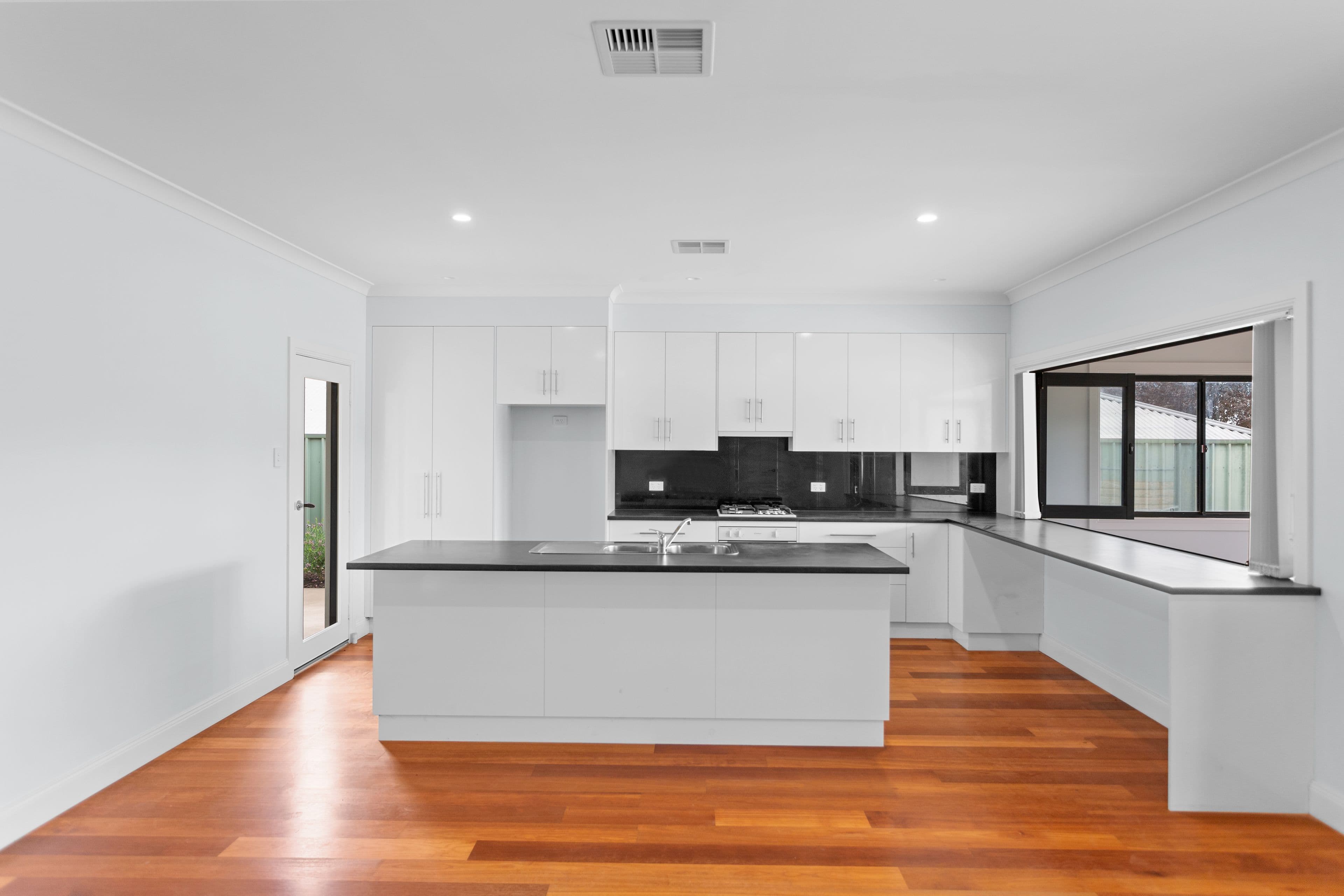 5 Tamblyn Street, Clare SA 5453, Clare - Thumbnail 3
