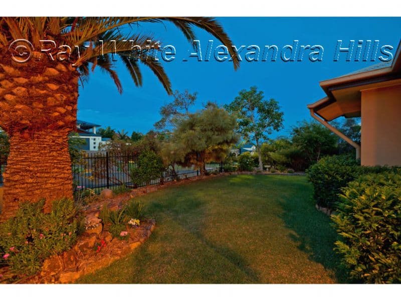9 Keirnan Street, REDLAND BAY QLD 4165, Redland Bay - Thumbnail 4