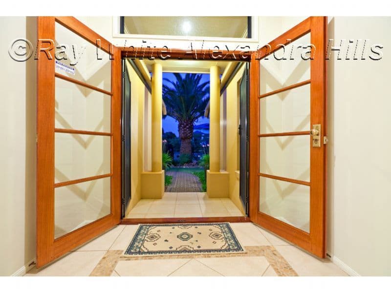9 Keirnan Street, REDLAND BAY QLD 4165, Redland Bay - Thumbnail 6