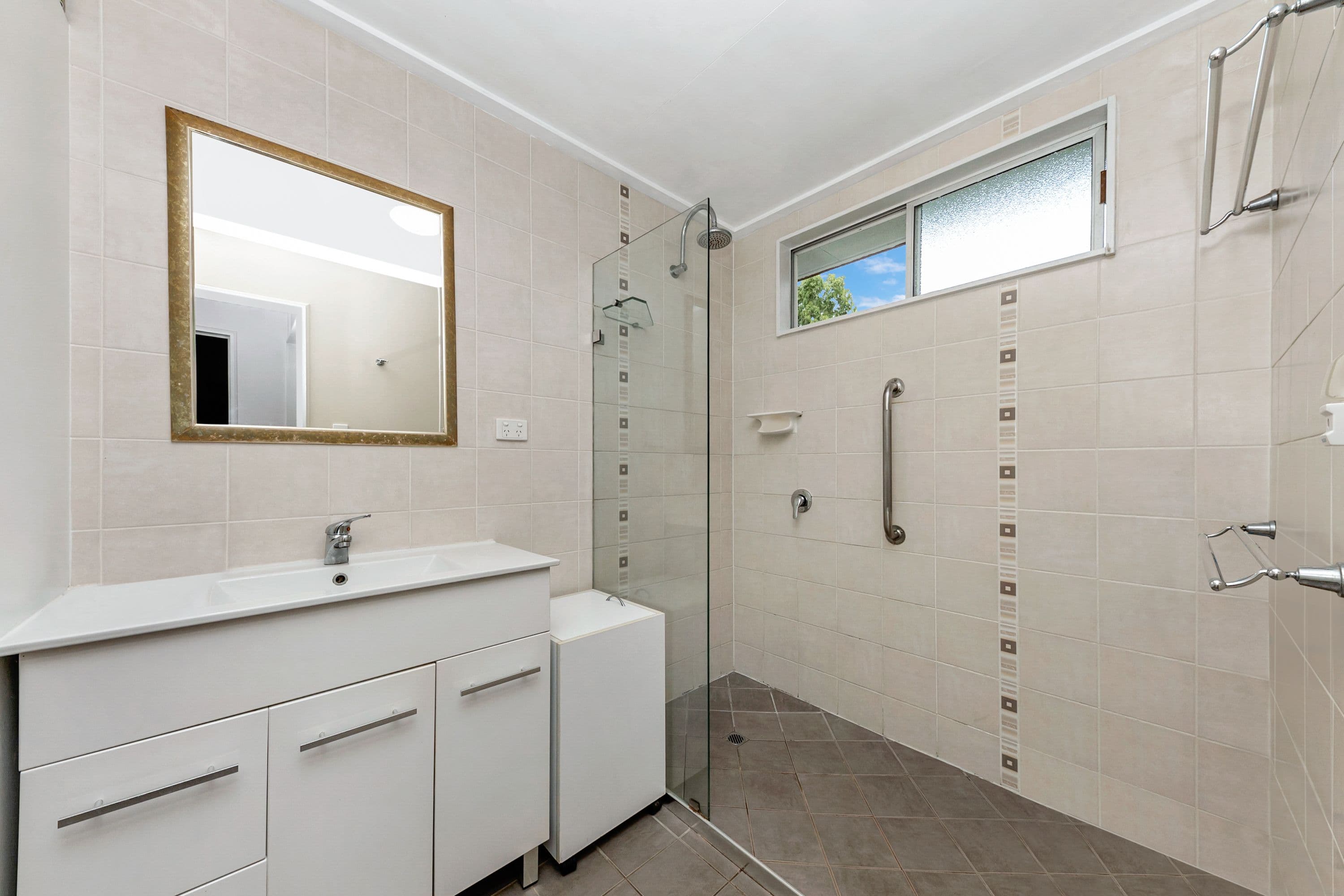3 Lister Crescent, Wulguru QLD 4811, Wulguru - Thumbnail 7