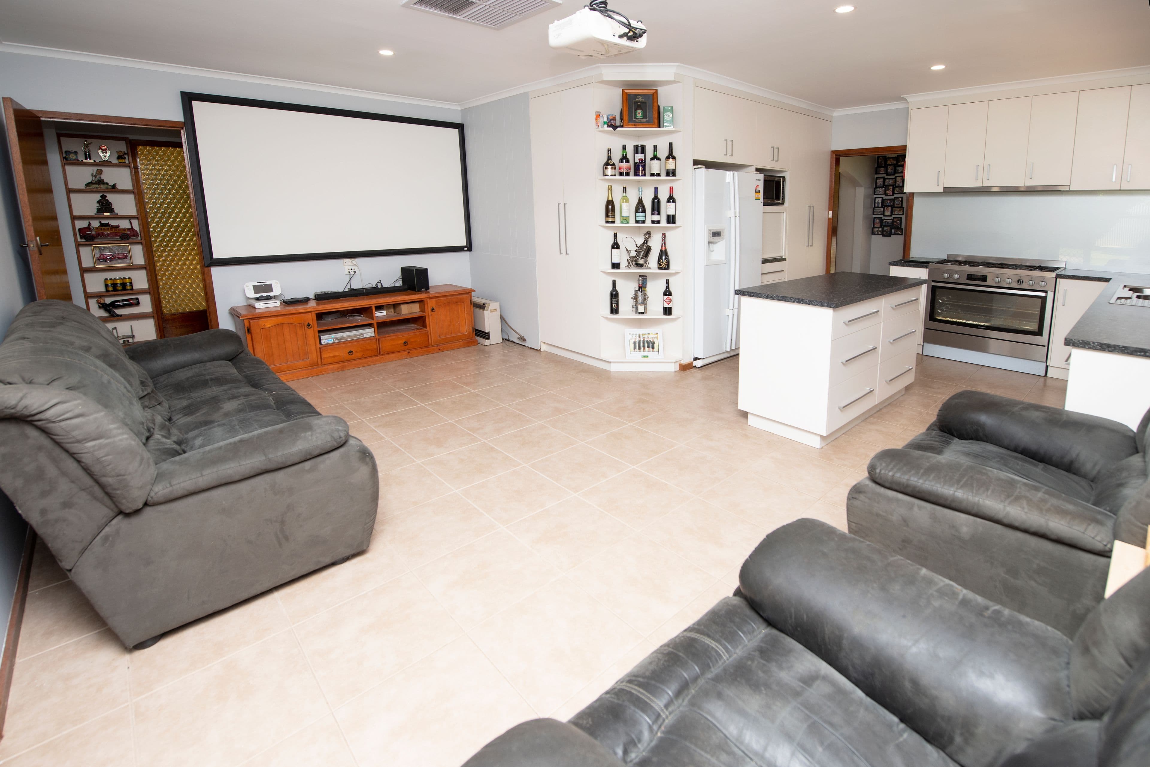 67 Pye Street, Swan Hill VIC 3585, Swan Hill - Thumbnail 2
