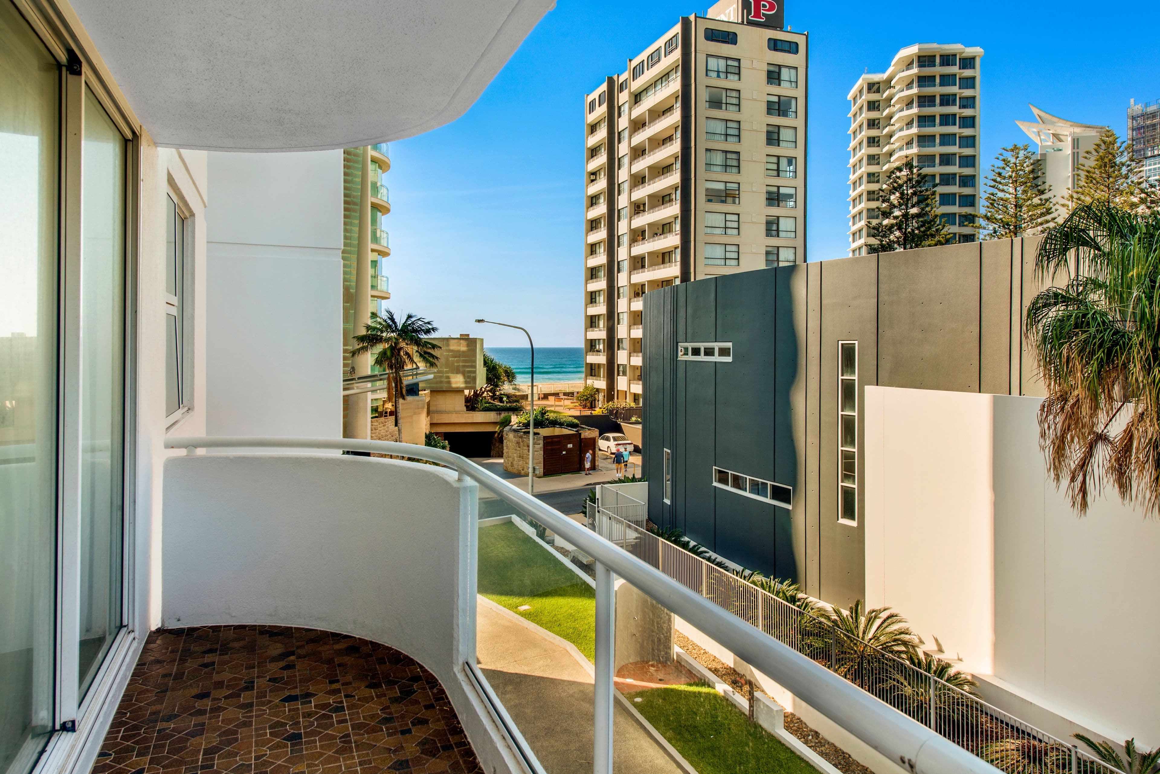 4 Clifford Street, Surfers Paradise QLD 4217, Surfers Paradise - Image 1