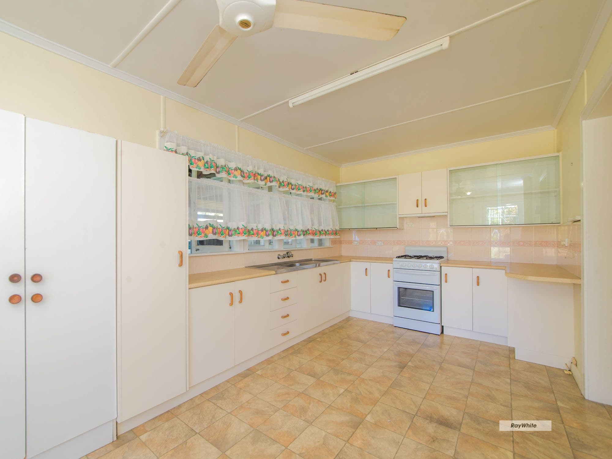 17 Stumm Street, Park Avenue QLD 4701, Park Avenue - Thumbnail 8