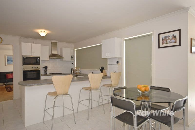 22 Petalnina Drive, WANTIRNA VIC 3152, Wantirna - Thumbnail 4