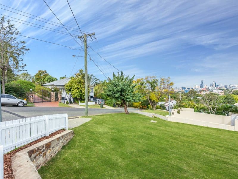 8 Rupert Street, Windsor QLD 4030, Windsor - Thumbnail 2