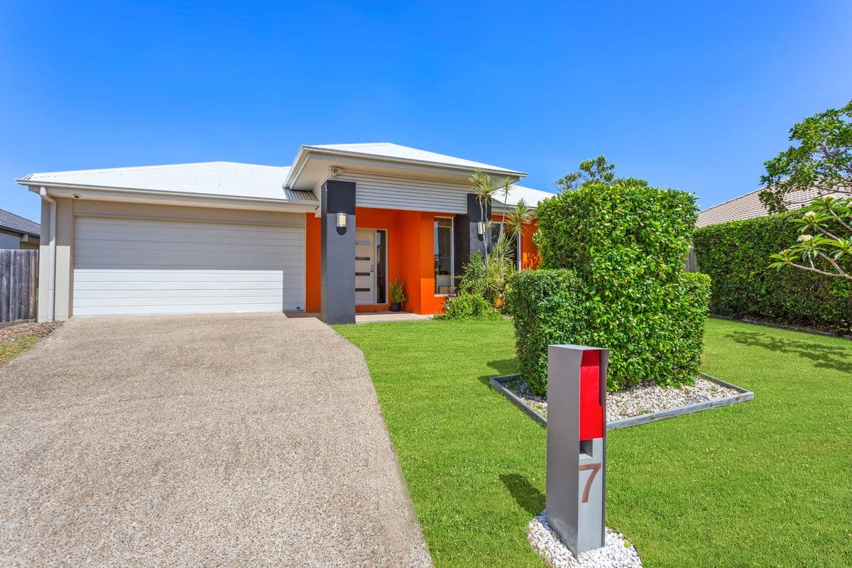 7 Hartnett Street, North Lakes QLD 4509, North Lakes - Image 1