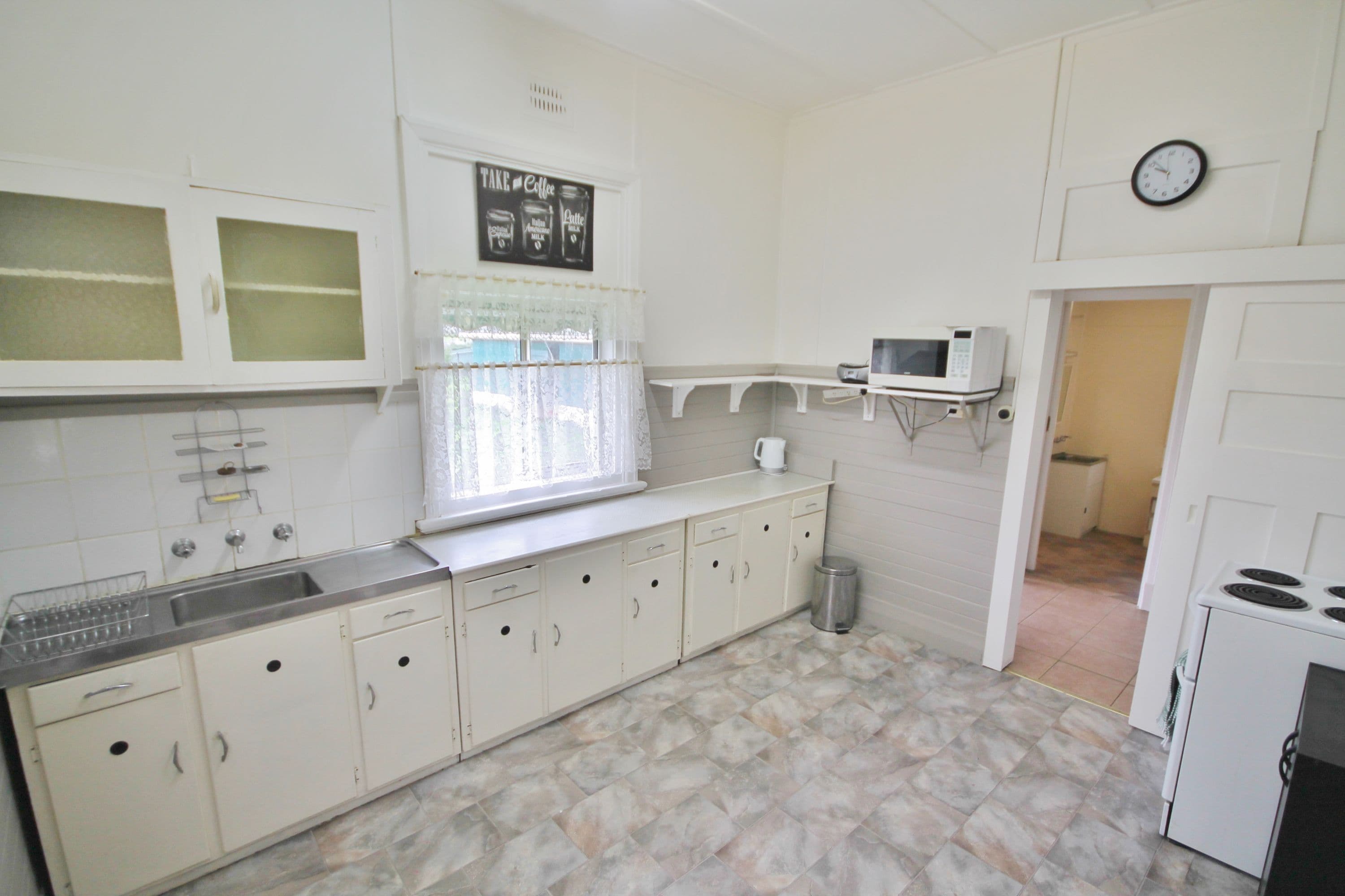 6 Willawong Street, Young - Thumbnail 2