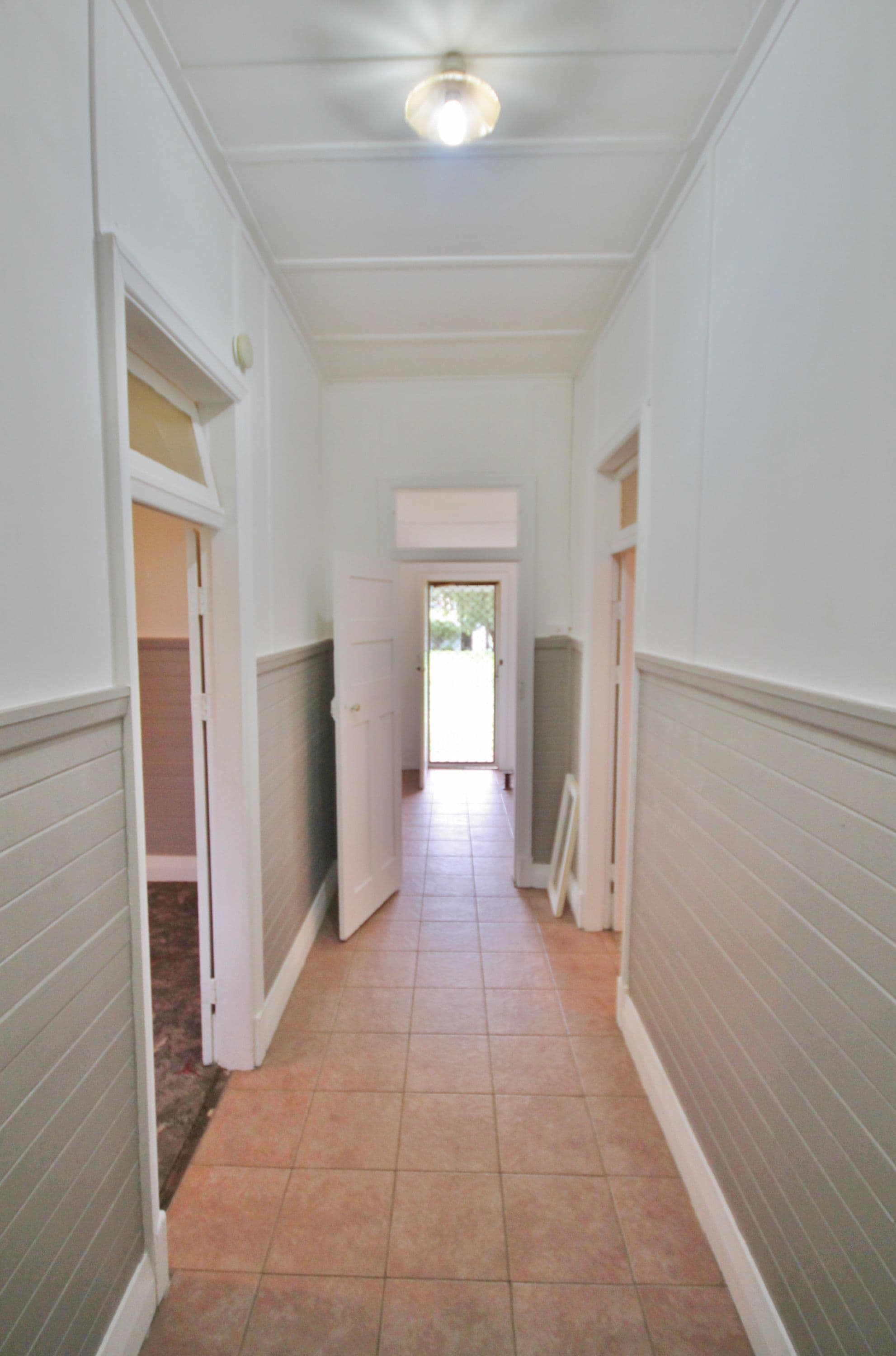 6 Willawong Street, Young - Thumbnail 7