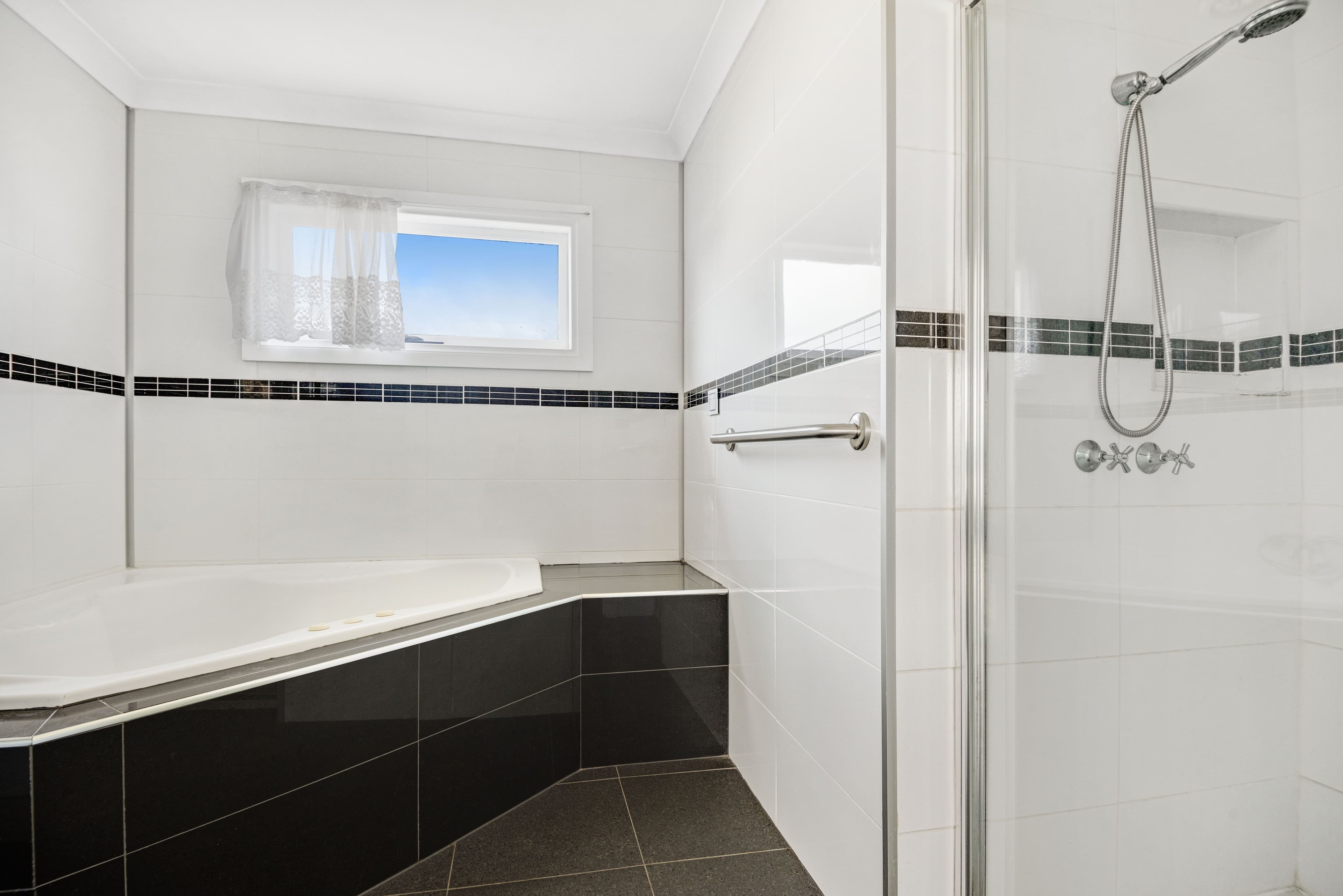 9 Whitta Street, Sebastopol VIC 3356, Sebastopol - Thumbnail 7